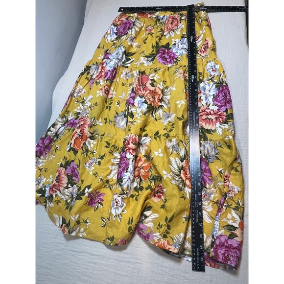 Rachel Roy Floral Maxi Skirt
Tiered Linen Blend Womans Size Small - Picture 4 of 5